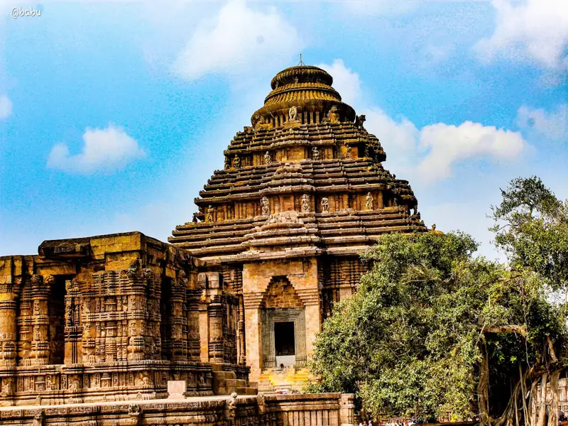 Seven Sisters Waterfall to Konark Cab
